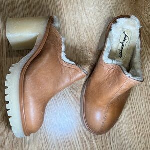 Free People James Cozy black leather Block Heel Lug Sole Platform Mules 36.5/6